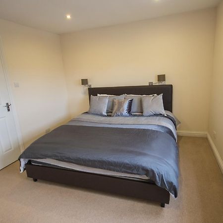 Crown Luxury Serviced Apartment Inverness Exterior photo
