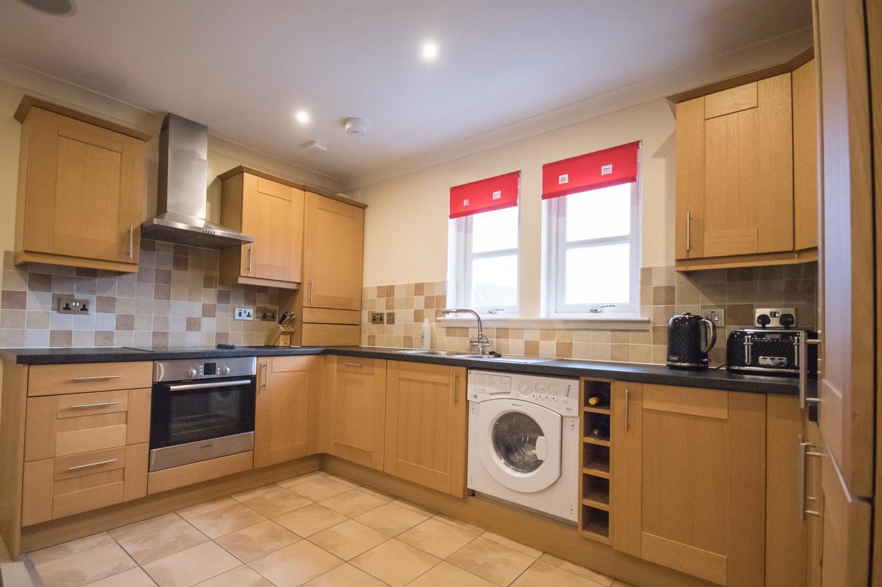 Crown Luxury Serviced Apartment Inverness Exterior photo